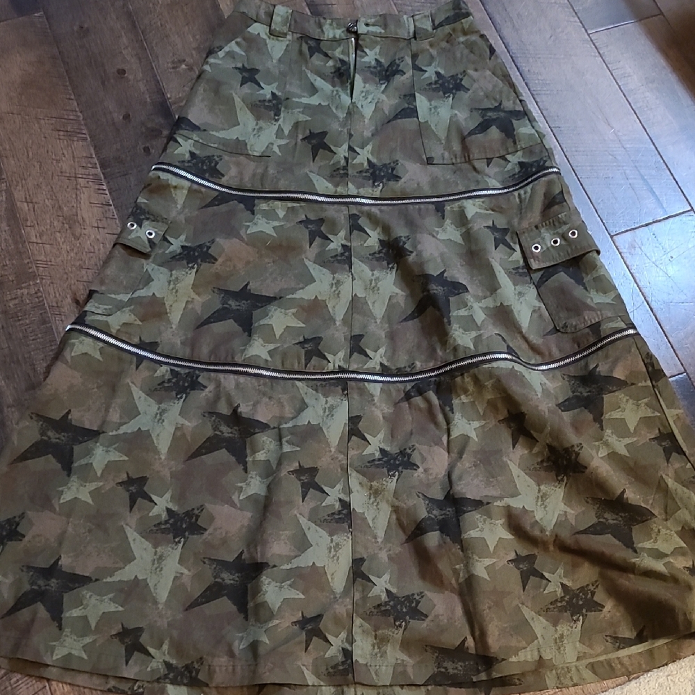 Star Pattern A-Line Skirt